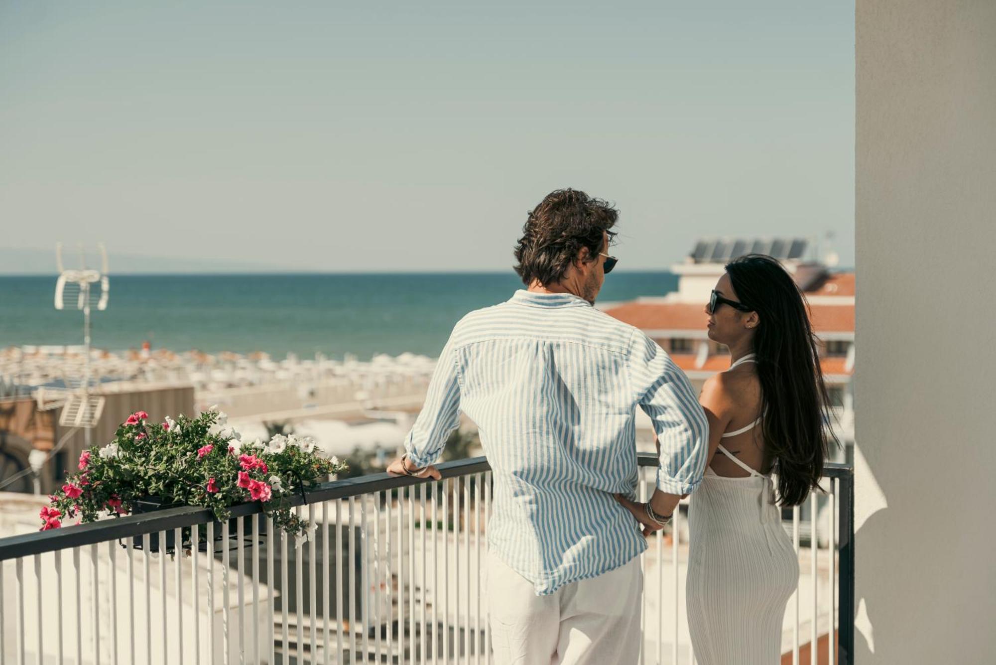 Copacabana Hotel Design Margherita Di Savoia Luaran gambar